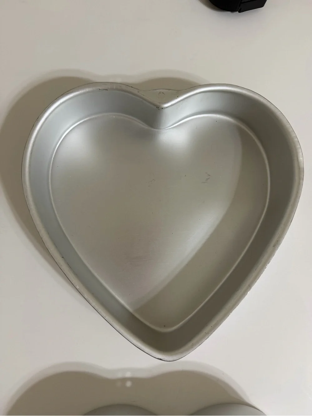 S/2 WILTON Heart Shape Metal 10” Cake Pans Mold Tins